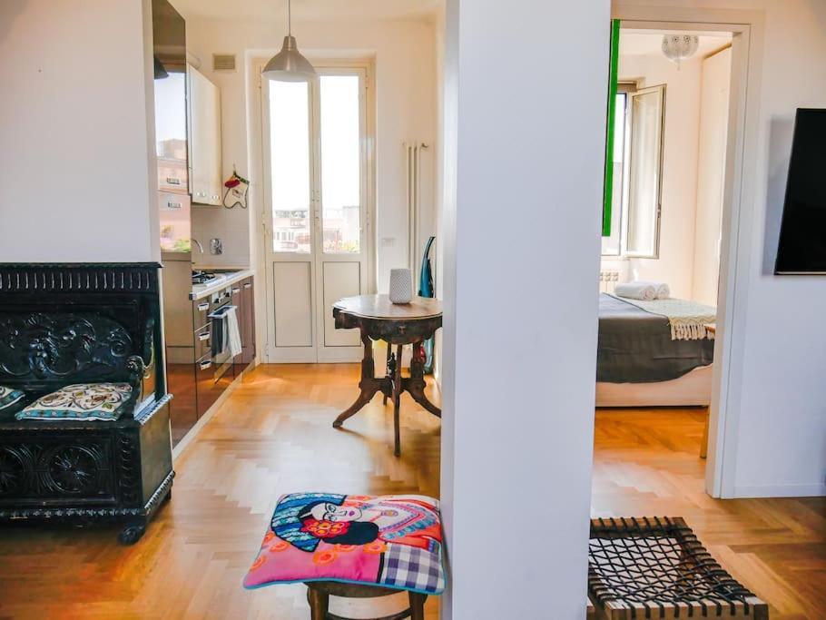 Beautiful Penthouse With Terrace Near The Centre Apartment Rom